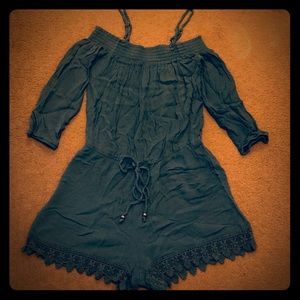 Socialite off shoulder romper